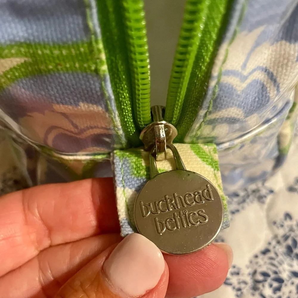 Buckhead Betties - zippered goodie bag